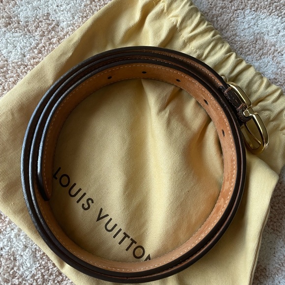 Louis Vuitton authentic Belt. Size 90/36 - Picture 4 of 5